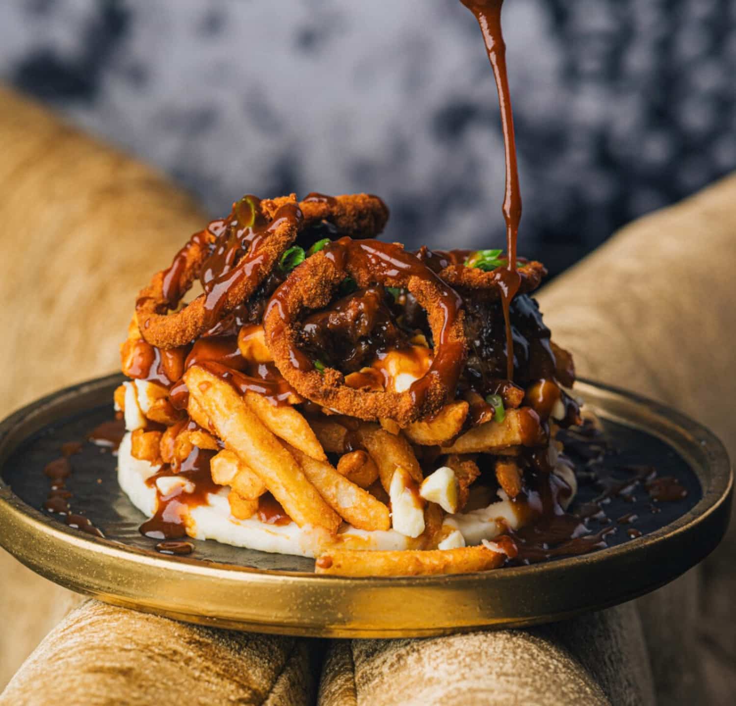 Poutine Quebe Ashton est le grand gagnant de la Semaine de la Poutine à Québec | JDQ