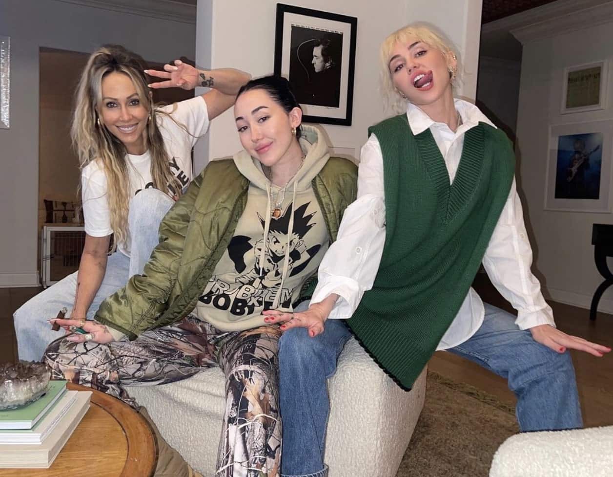 La mère de Miley aurait volé le chum de sa fille