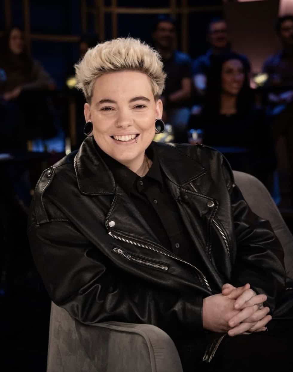 Roxane Bruneau se fait reconstruire les lobes