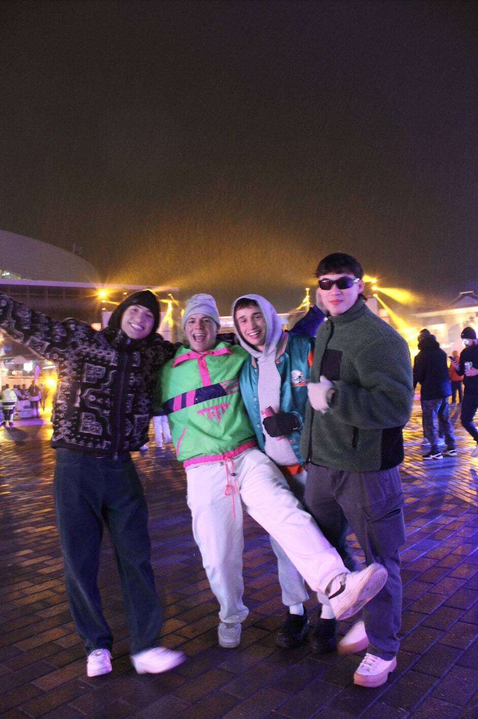 Voici ce que les gens ont porté à Igloofest Québec 2024 24 heures