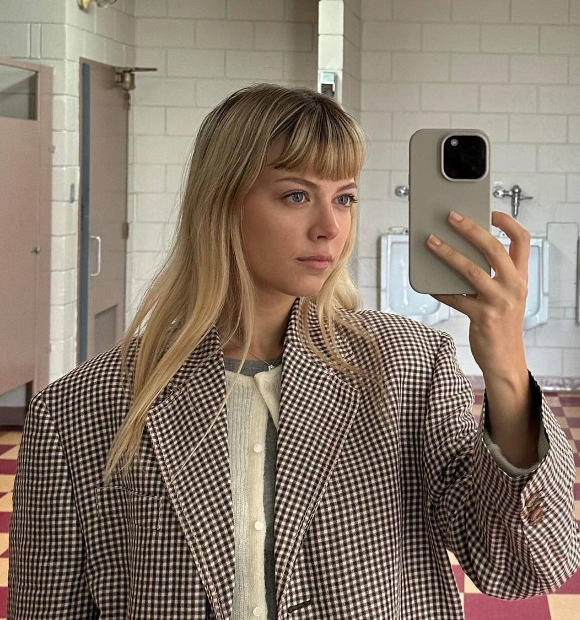 Catherine Saint-Laurent défie la gravité