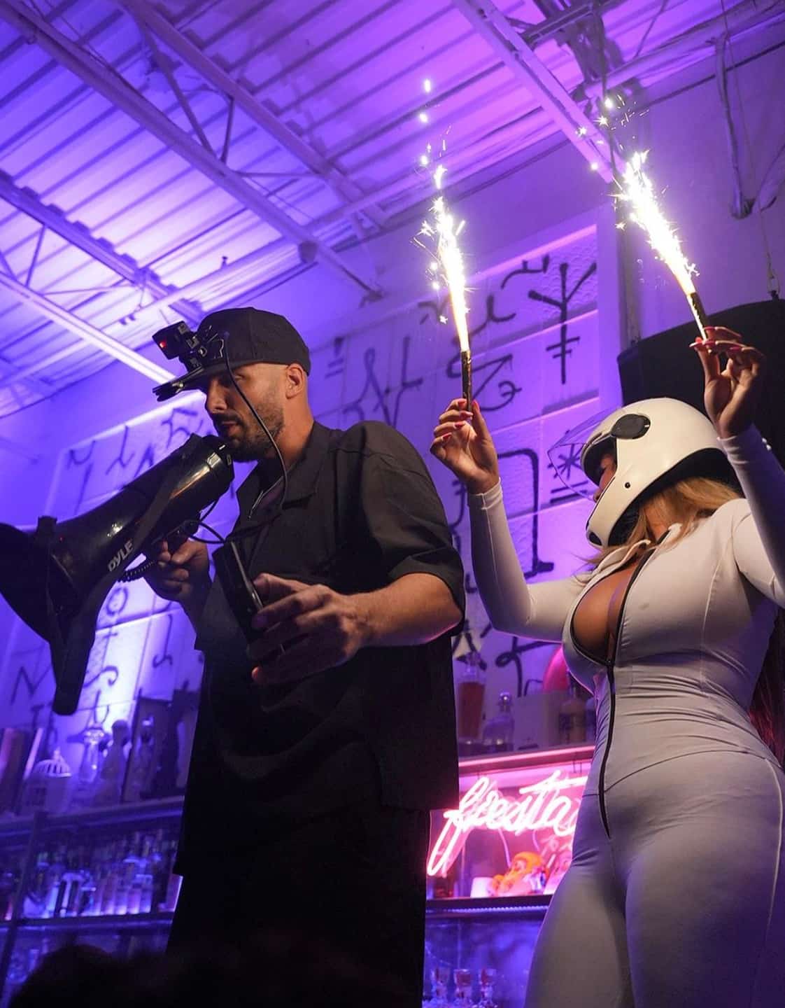 Un bar du DIX30 au coeur de la controverse