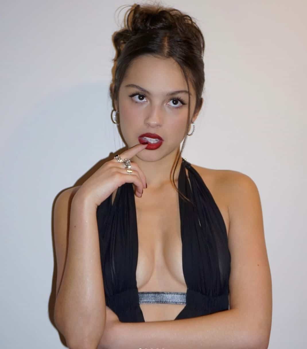 Le toupet d'Olivia Rodrigo fait jaser