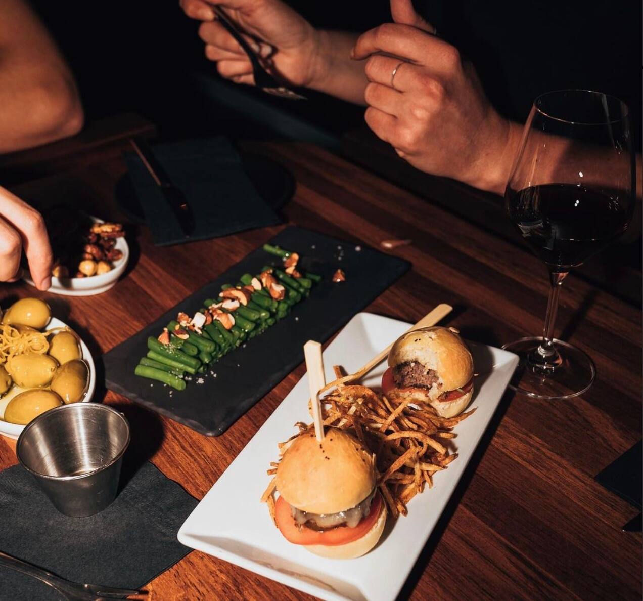 L’un des plus anciens bar à vin ferme pour de bon