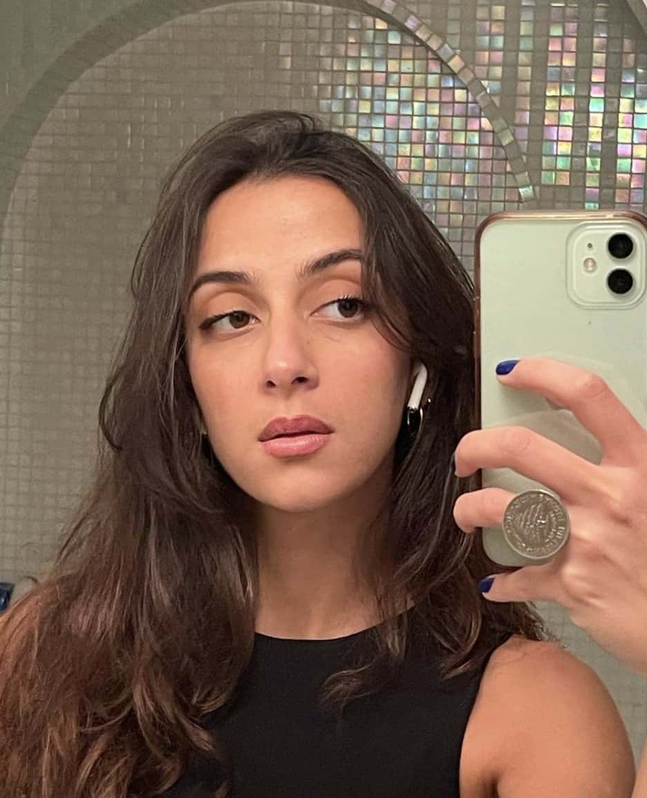 Nour Belkhiria passe chez le coiffeur 