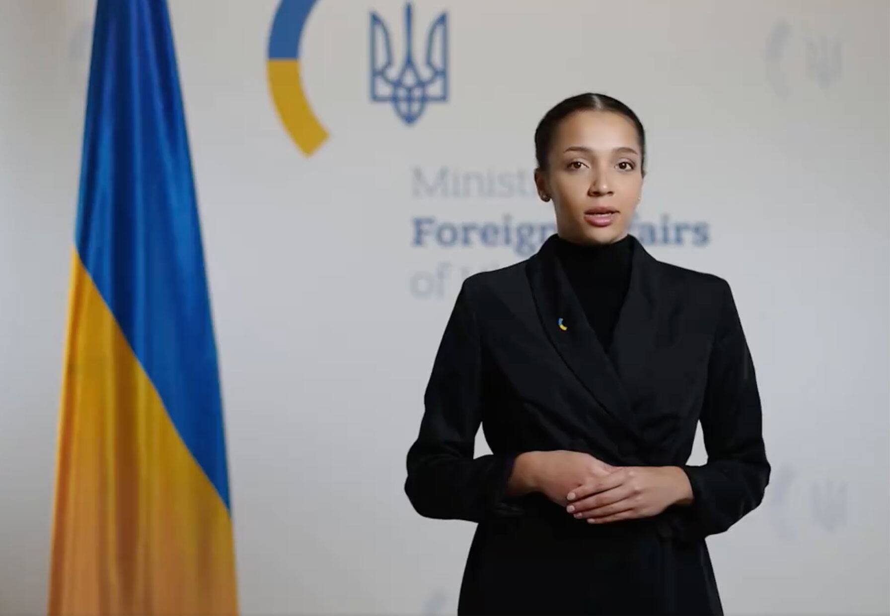Voici Victoria Shi, la nouvelle porte-parole ukrainienne g&eacute;n&eacute;r&eacute;e par l'IA