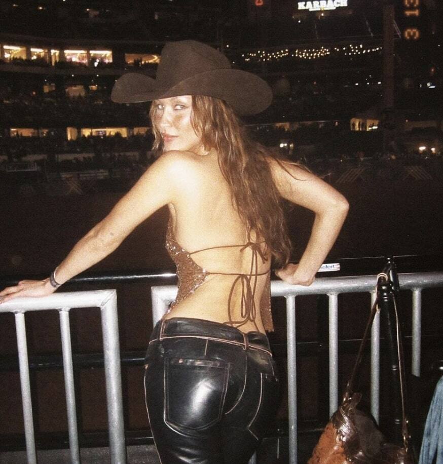 Bella Hadid s'écarte du mannequinat 