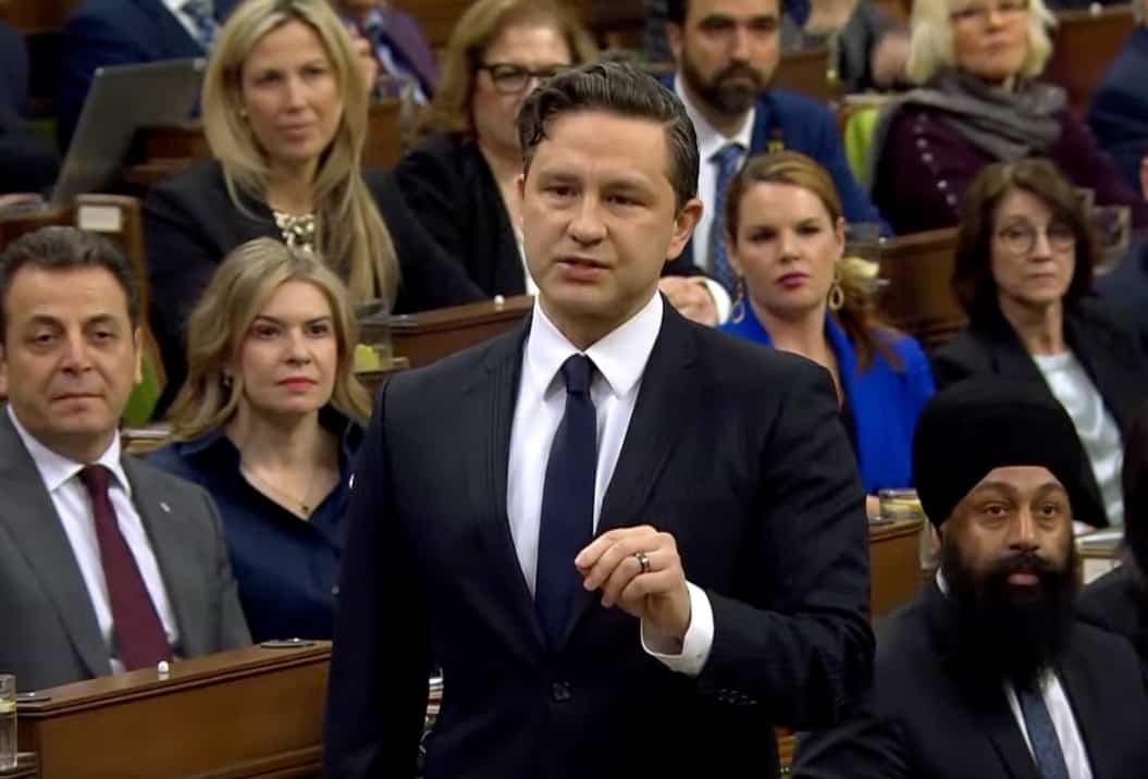 &laquo;Pour lui, la politique est un jeu&raquo;: Pierre Poilievre torpill&eacute; par ses adversaires