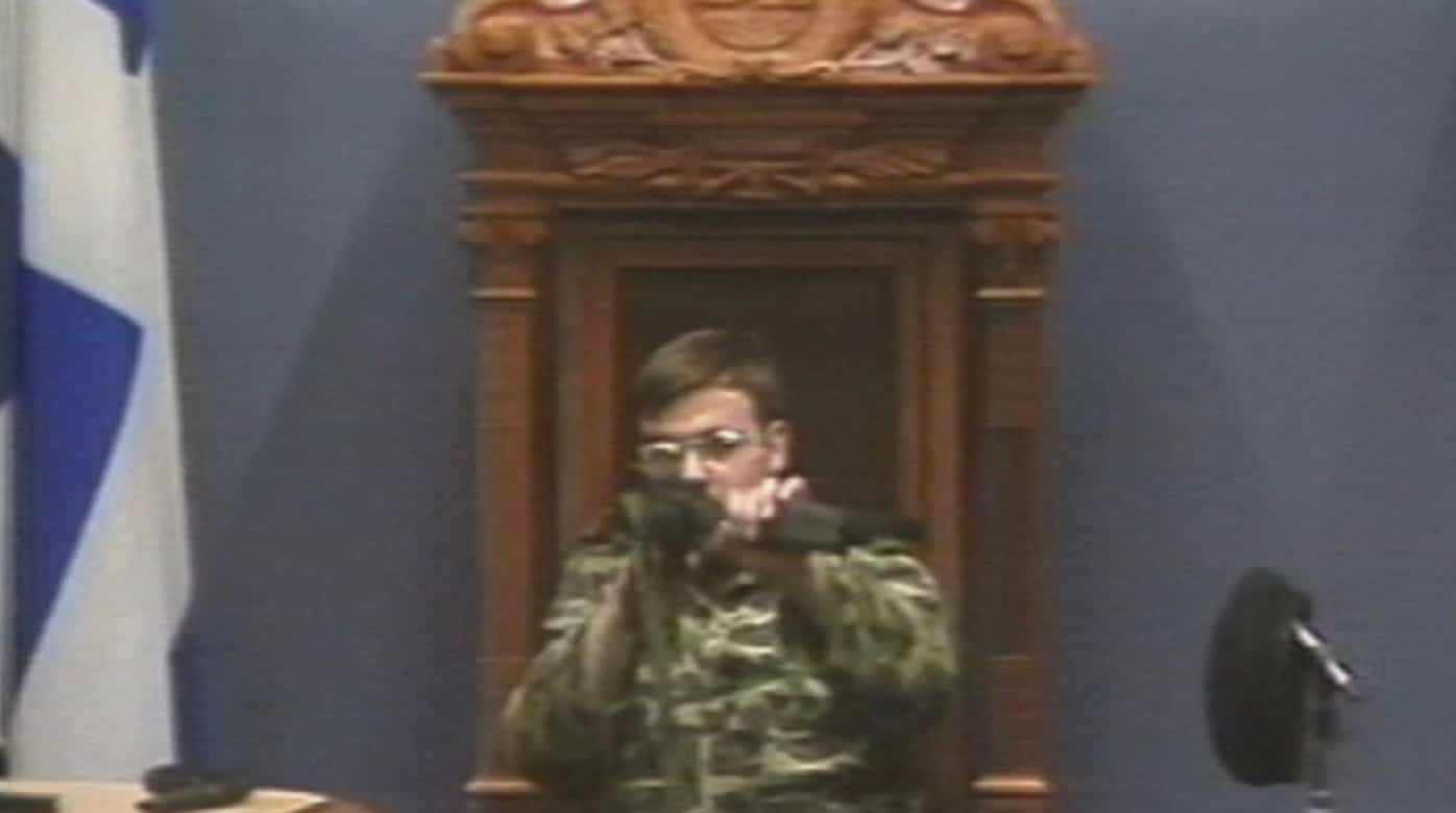 Fusillade de l&rsquo;Assembl&eacute;e nationale: &laquo;C&rsquo;&eacute;tait un carnage&raquo;, se rem&eacute;more un ex-journaliste