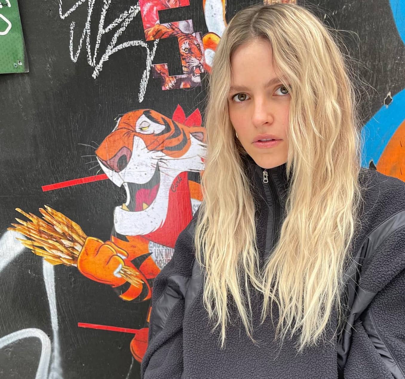 Sarah-Jeanne adopte la tendance jeans de l'été