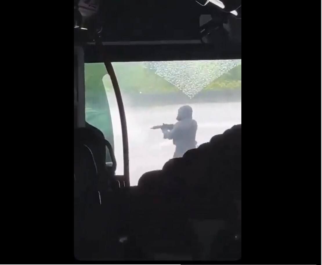 Trois agents correctionnels tu&eacute;s dans l&rsquo;attaque de leur fourgon p&eacute;nitentiaire en France