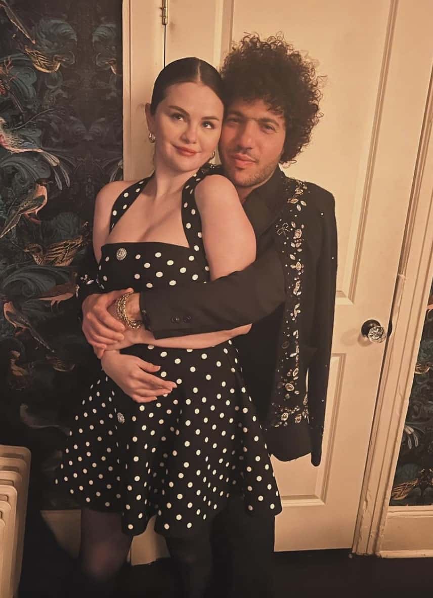 Benny la voit-il comme la mère de ses enfants?