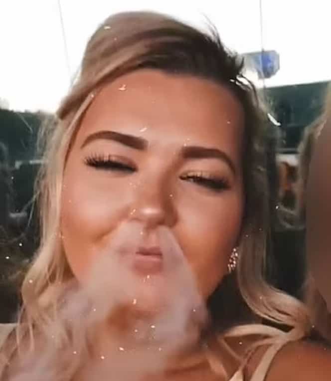 Une jeune m&egrave;re affirme que sa vapoteuse a frit ses poumons &laquo;comme des ailes de poulet&raquo;