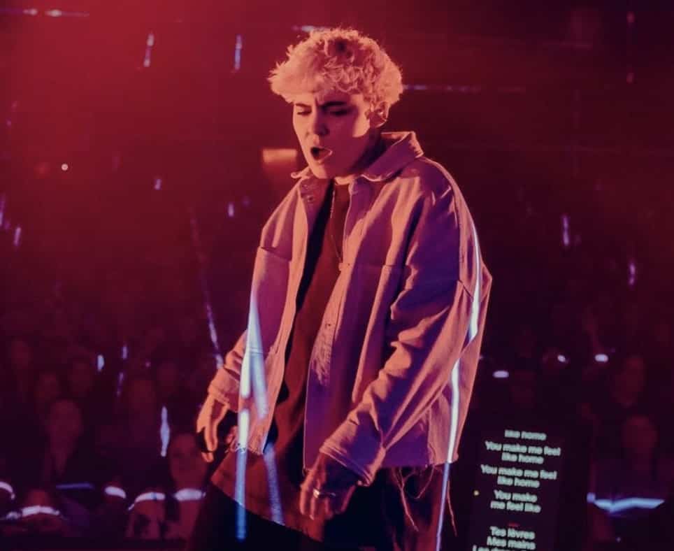 Elle ose un nouveau tatouage audacieux 