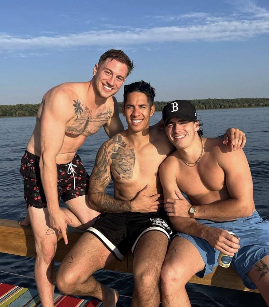 L'ancien candidat de téléréalité est en amour 