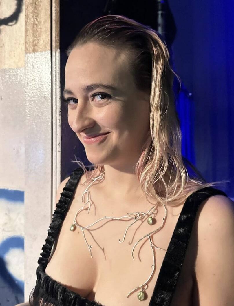 Elle est sensationnelle dans une séance photo 