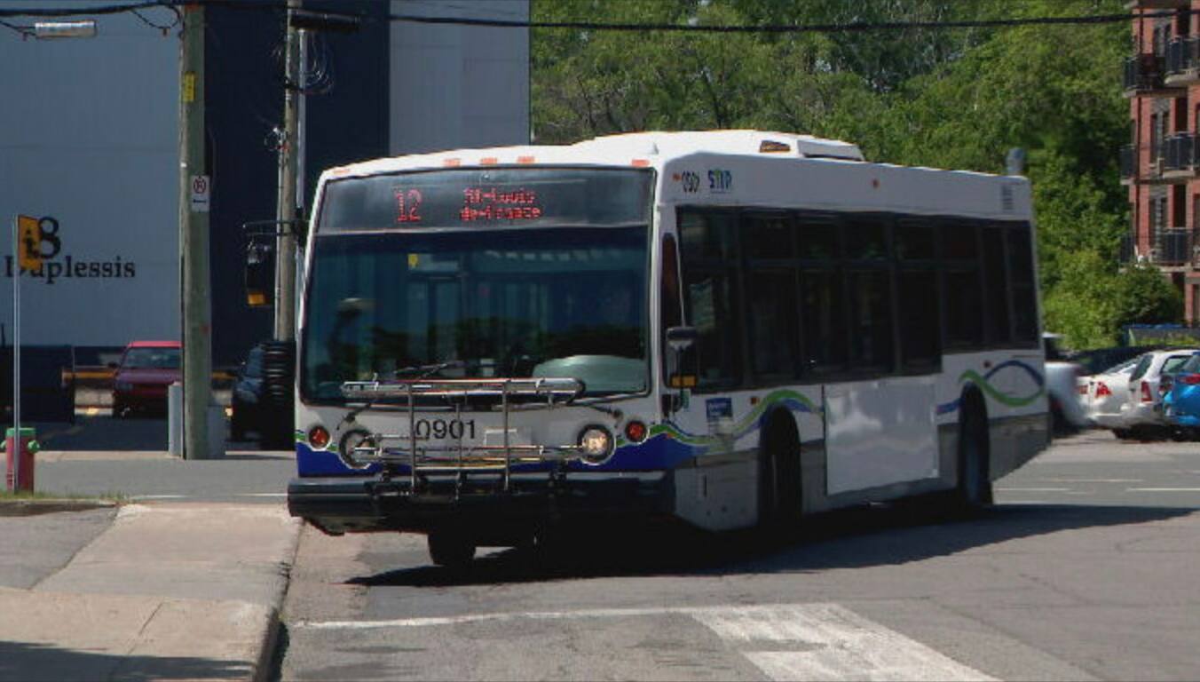 Chauffeur d&rsquo;autobus agress&eacute;: all&eacute;gation d&rsquo;attaque au fusil &agrave; clous