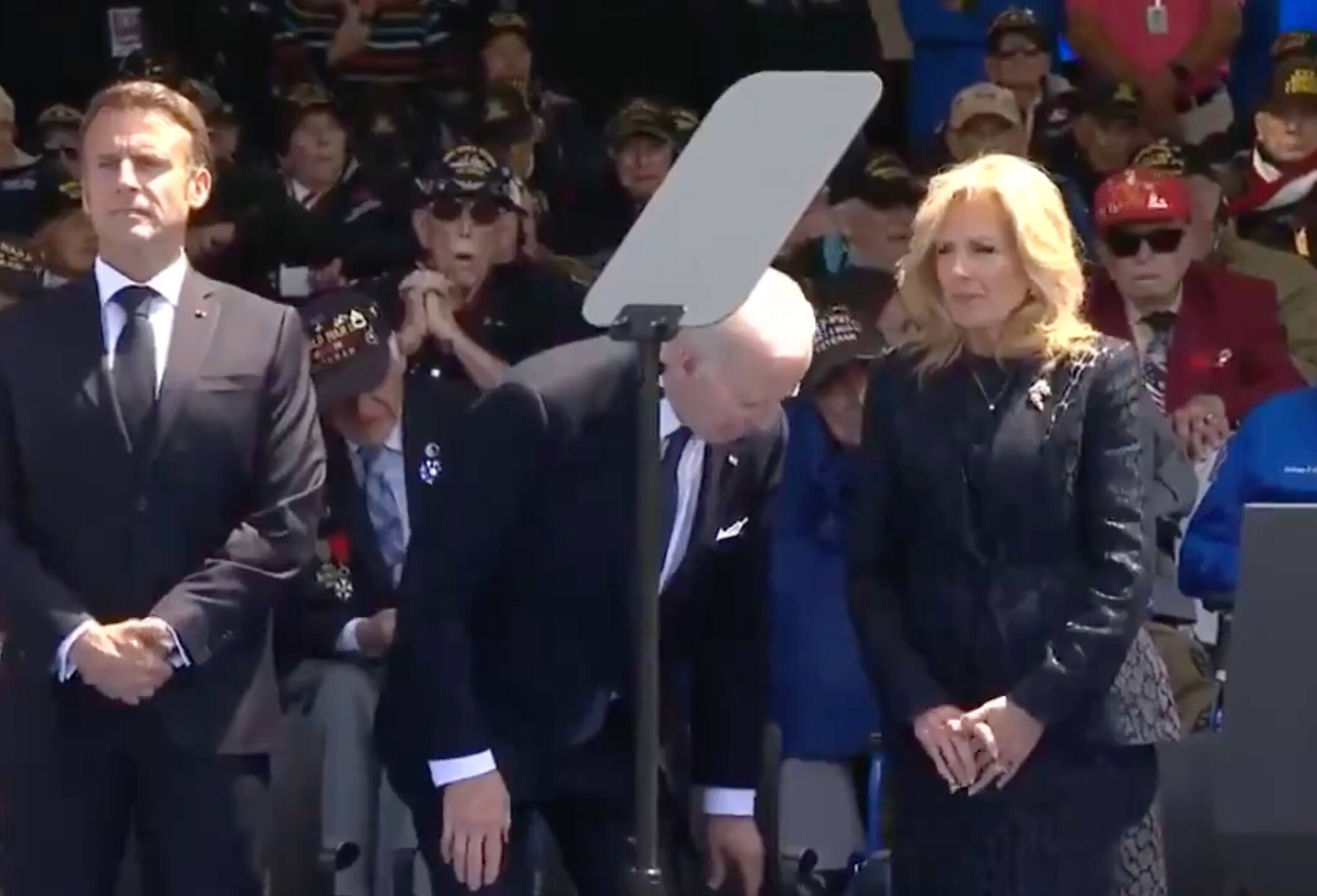 &laquo;Biden tente de s&rsquo;asseoir sur une chaise invisible&raquo;: les opposants du pr&eacute;sident trafiquent une vid&eacute;o pour le faire mal para&icirc;tre