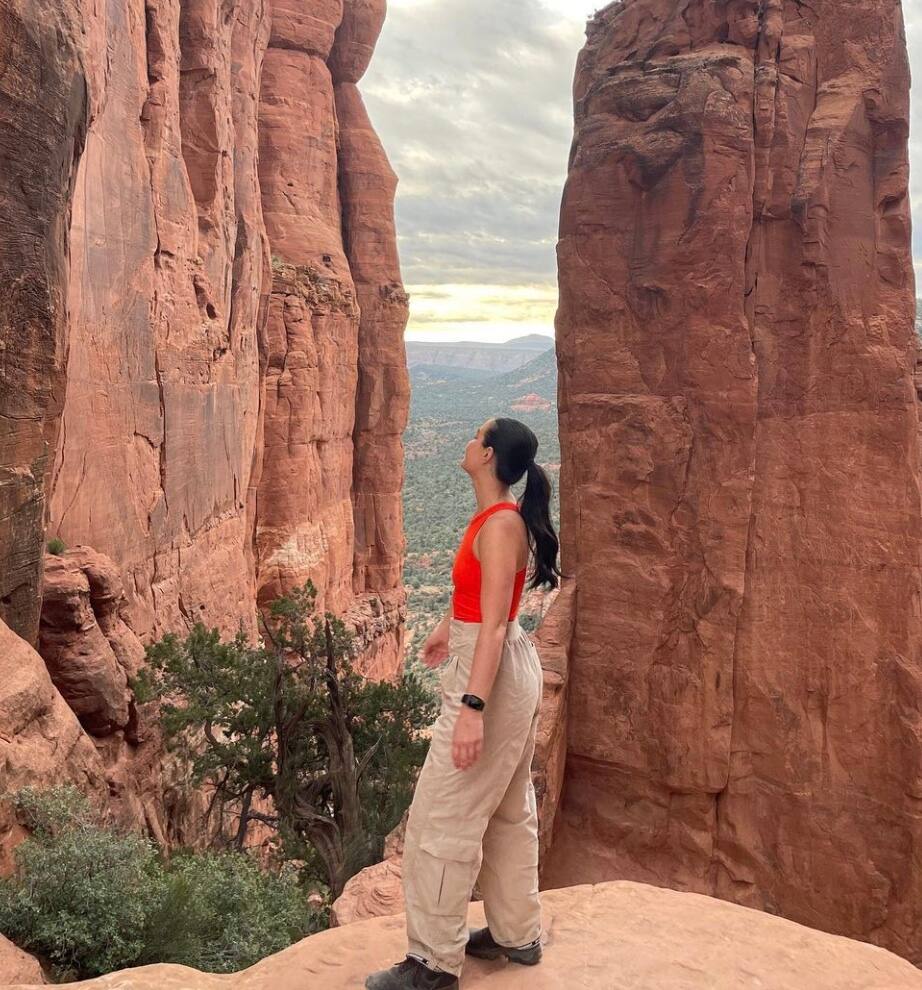 Les pantalons qu'il vous faut pour voyager cet été