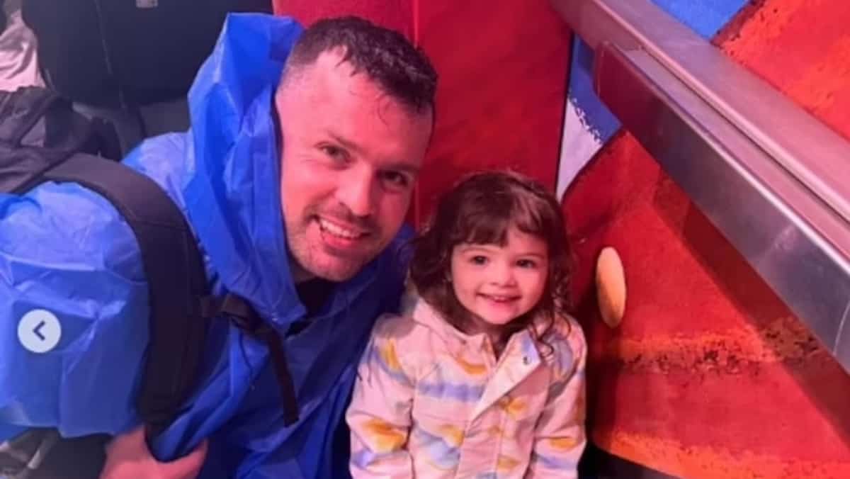 Il jouait à des jeux vidéo pendant que sa fille de 2 ans était en train de mourir dans sa voiture à 43°C