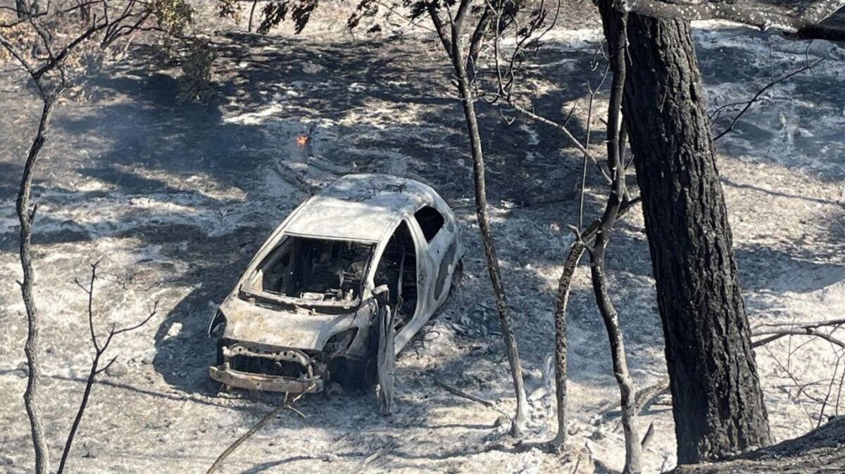 Californie: Un homme déclenche un incendie en poussant une voiture dans un ravin