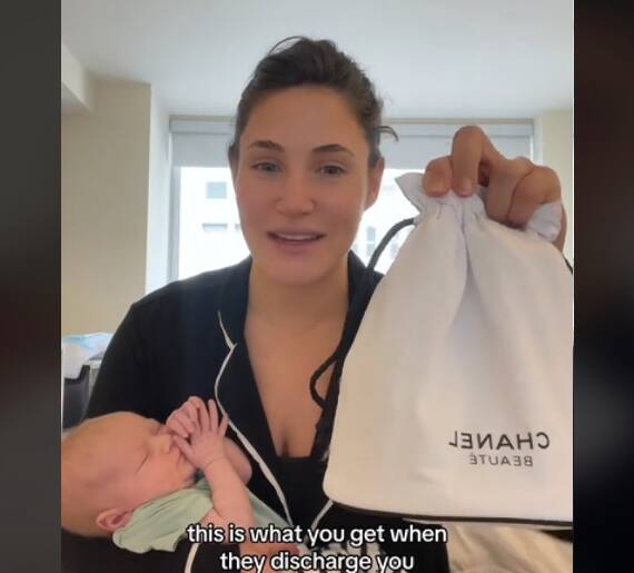 Un accouchement &agrave; 36 k$: un h&ocirc;pital &laquo;chic&raquo; de New York donne des sacs Chanel &agrave; ses patientes