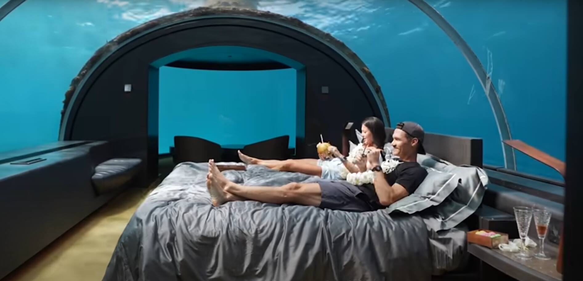 EN IMAGES | Seriez-vous pr&ecirc;ts &agrave; rester dans cette chambre sous-marine ?