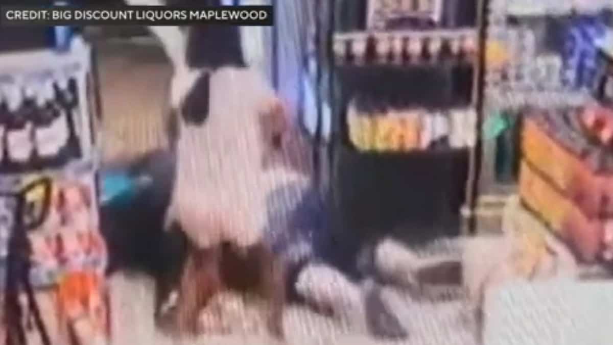 «Je suis si fier d’elle»: une fillette de 8 ans frappe un voleur avec un bâton de baseball