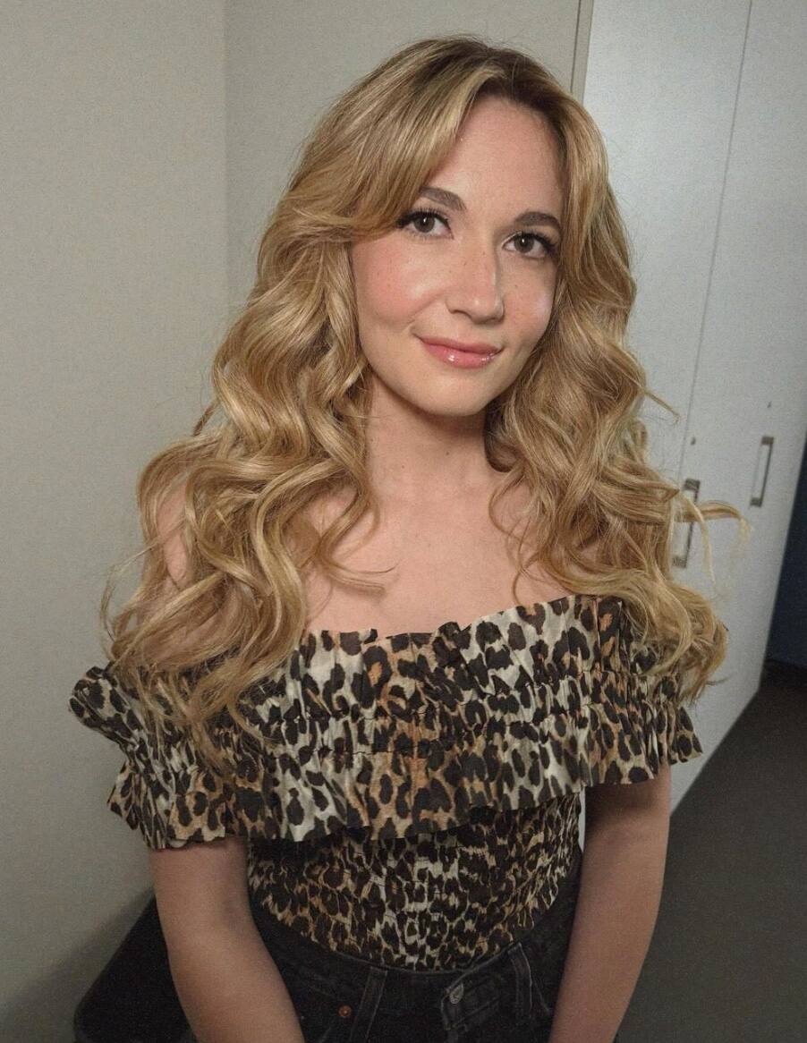 Rosalie Vaillancourt en beauté dans sa robe corset