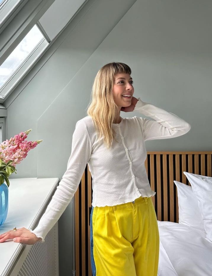 Catherine St-Laurent est maintenant BRUNE