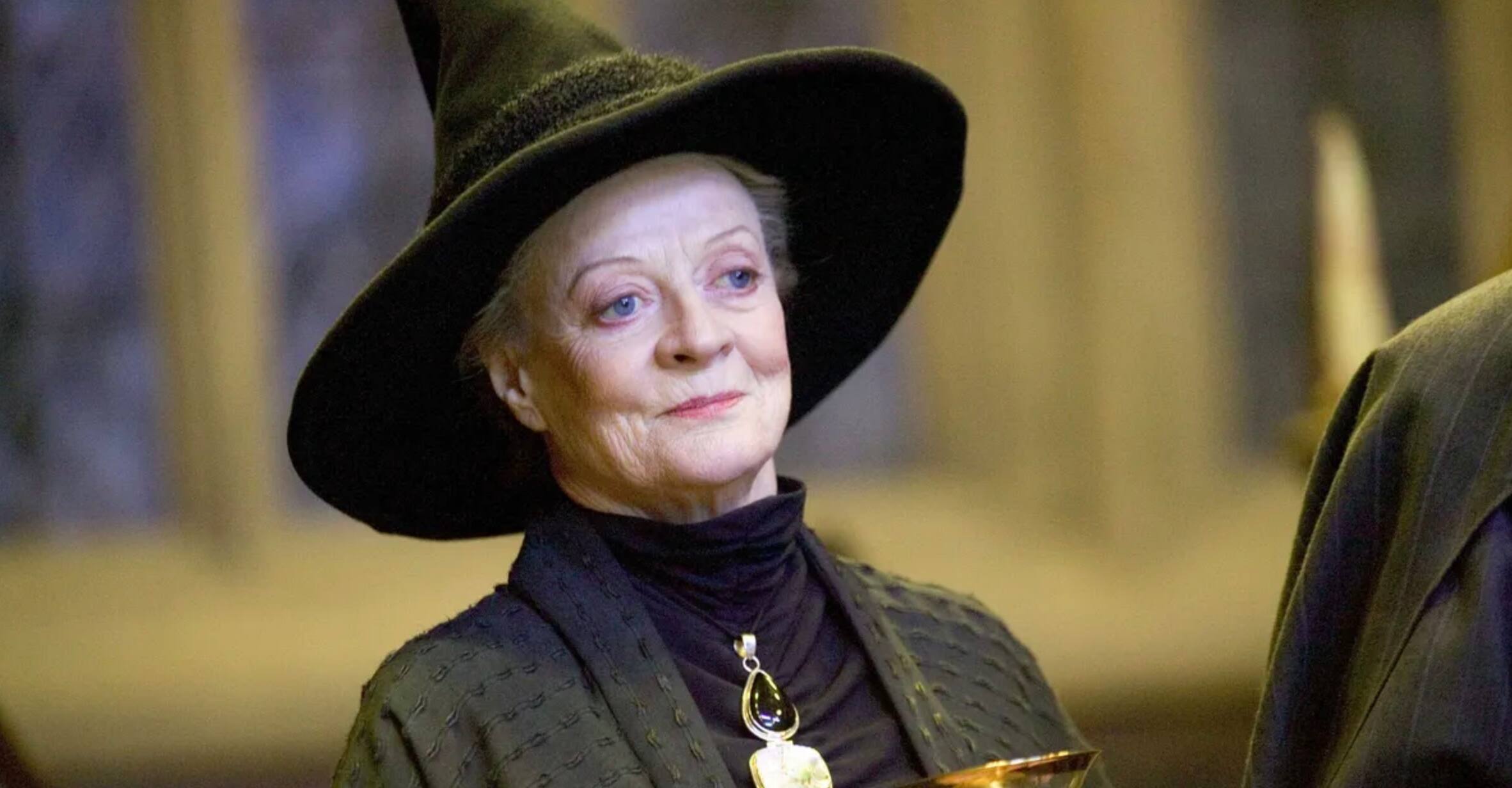 女優マギー・スミス死去