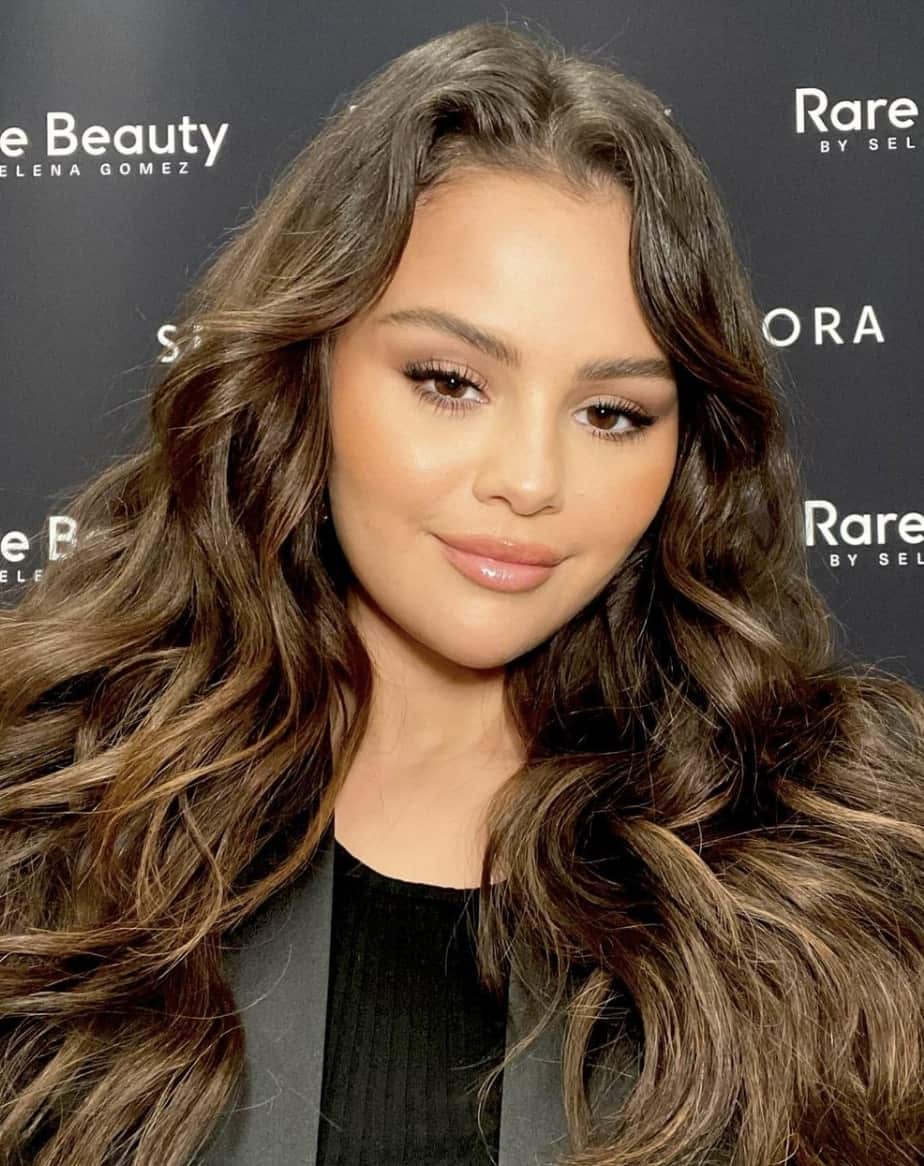 Elle se révèle particulièrement sensuelle 