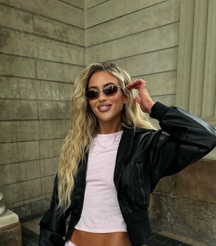 Je mesure 5' 3”: ce pantalon allonge ma silhouette