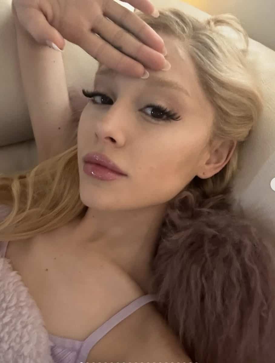 Une vraie photo officielle avec Ethan Slater