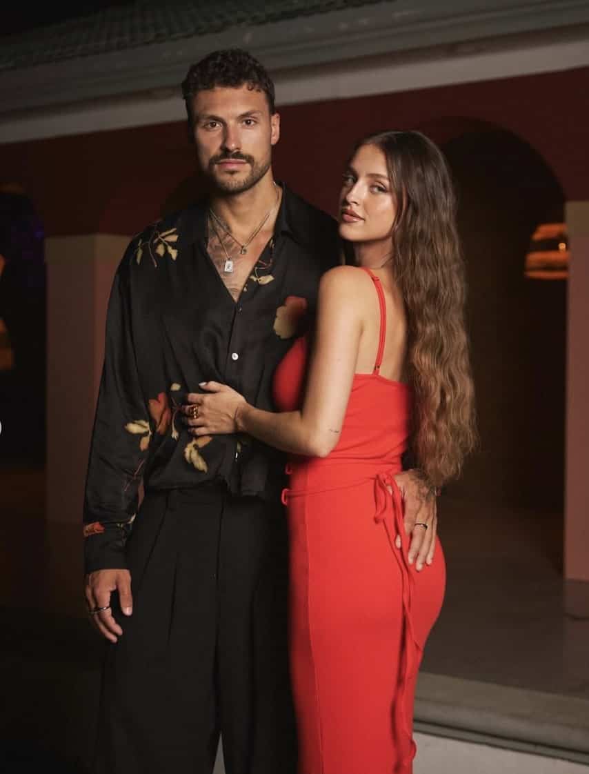 Il prend les grands moyens pour la langue