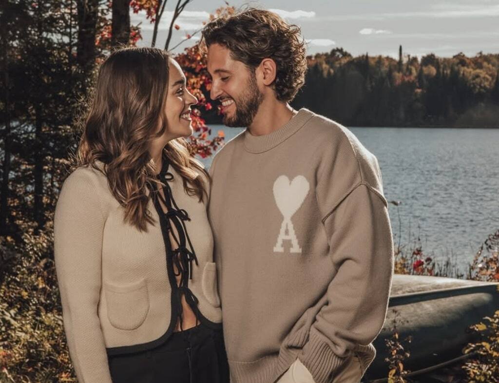 Le couple se retrouve loin du Québec