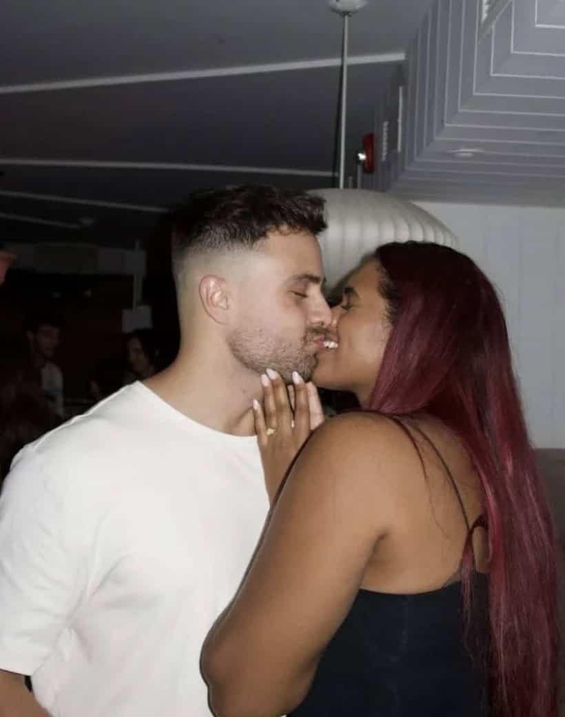 Une mise à jour de leur relation 