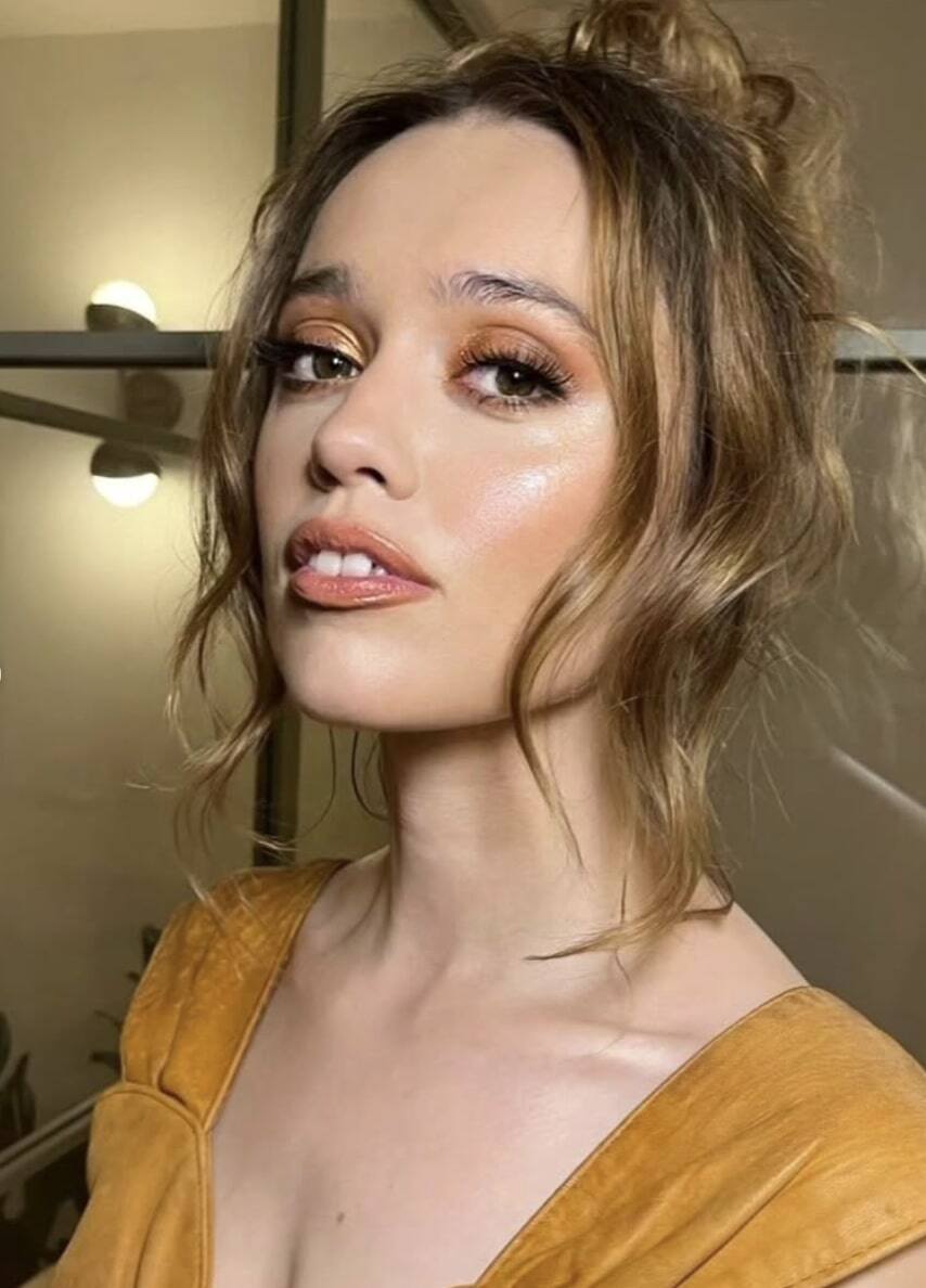 Elle rétorque à ceux qui se moquent de ses dents