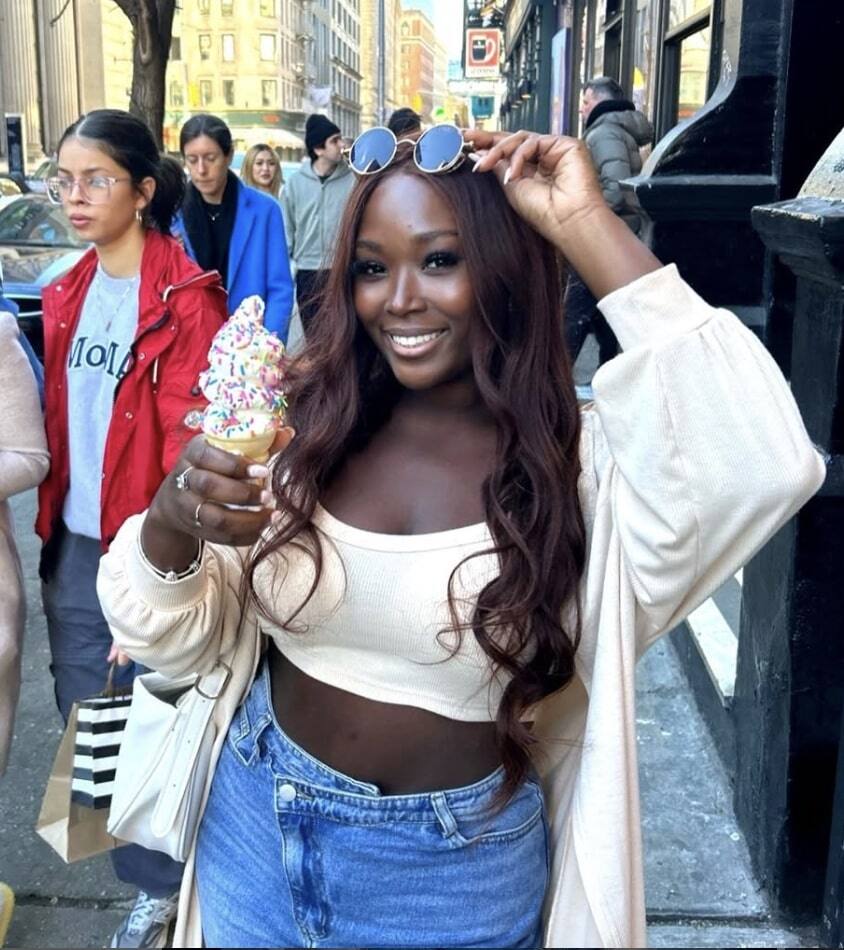 Énorme annonce de l'influenceuse