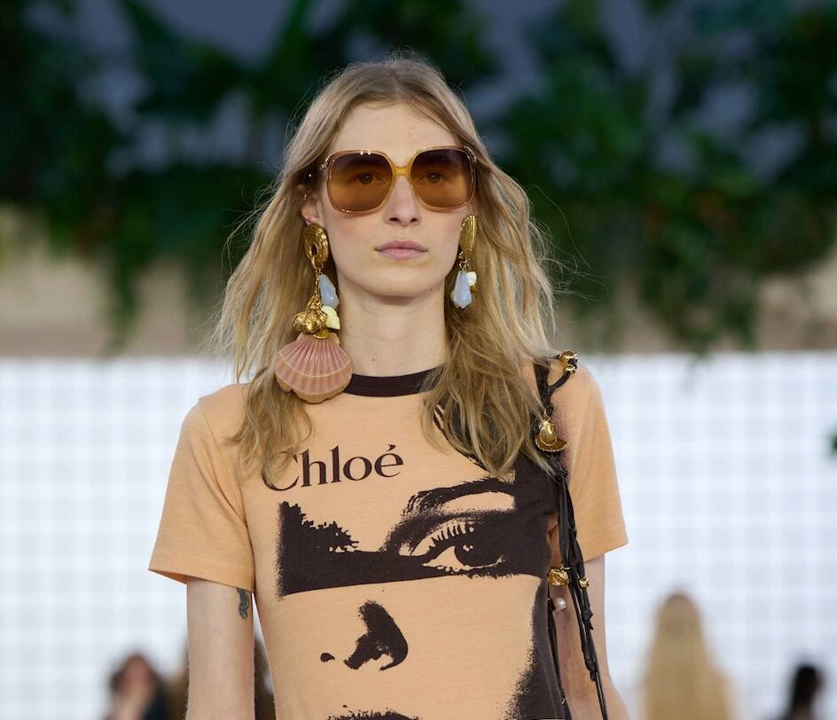 LA couleur de jean la plus stylée du printemps-été