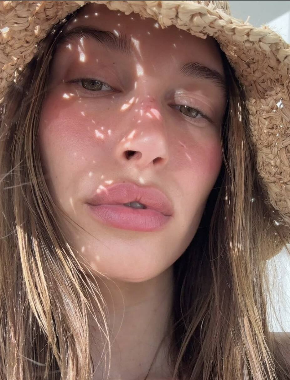 Elle ne jure que par ces soins rhode et d'Avène