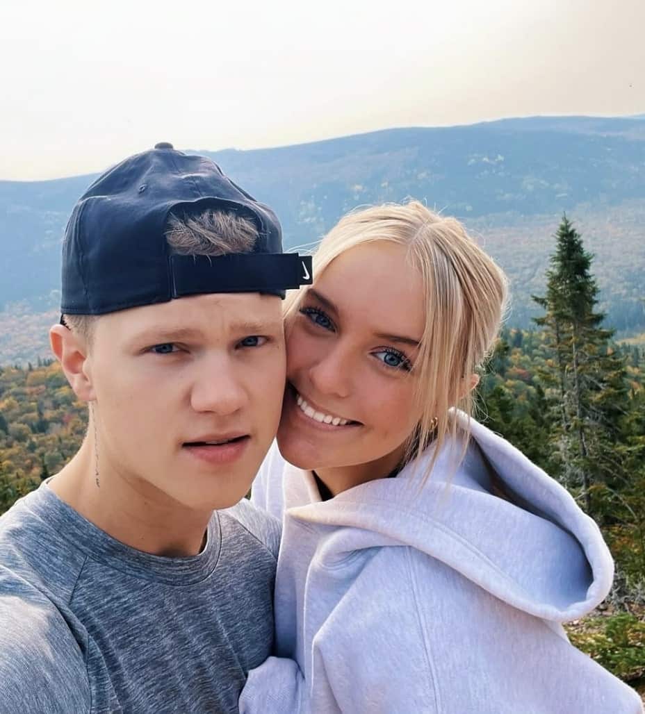 Il célèbre cette nouvelle étape 