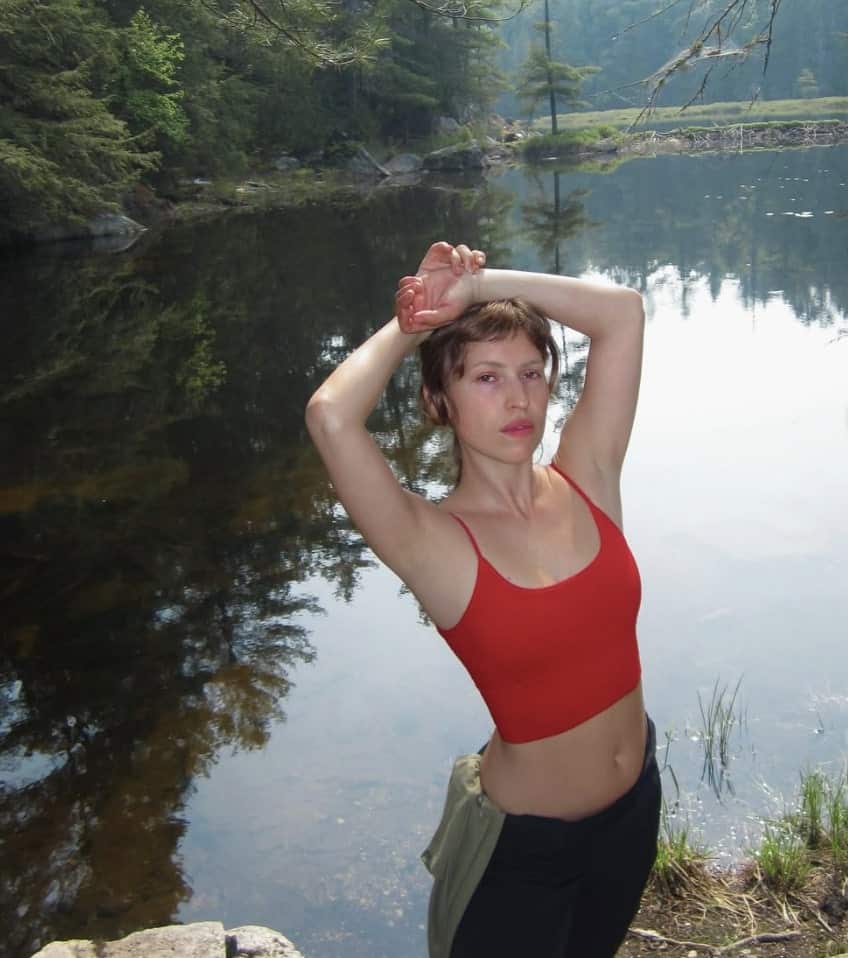 Elle souligne son anniversaire avec un look hot