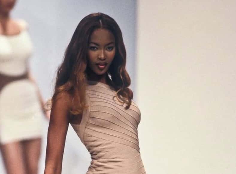 Cette robe effectue un retour audacieux