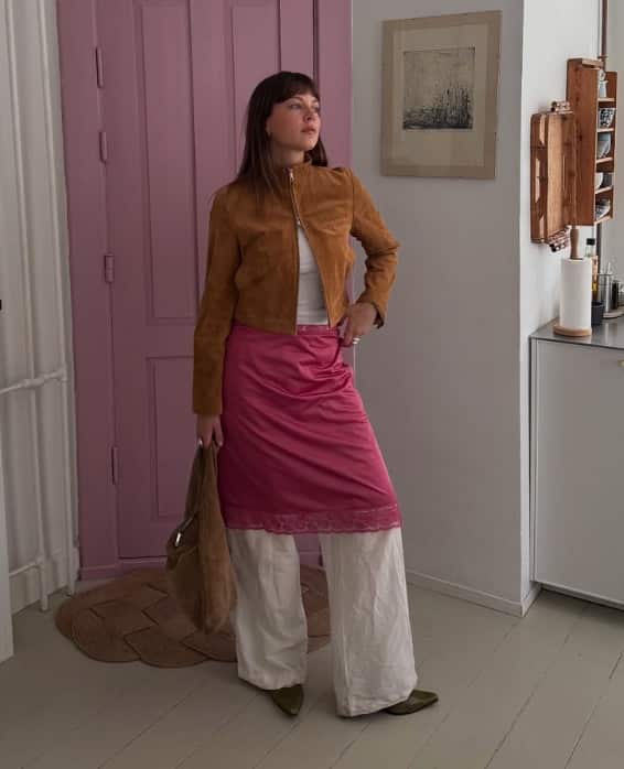 Elle vend ses vêtements et on veut TOUT acheter