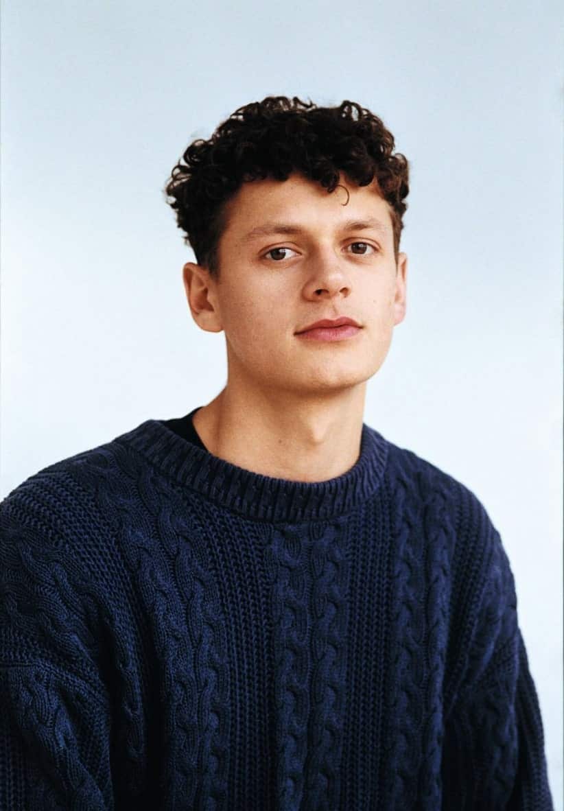 Le premier baiser à l'écran de Lévi Doré 