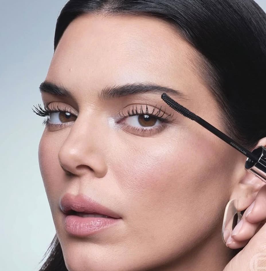 LA couleur de mascara qui sublime le regard