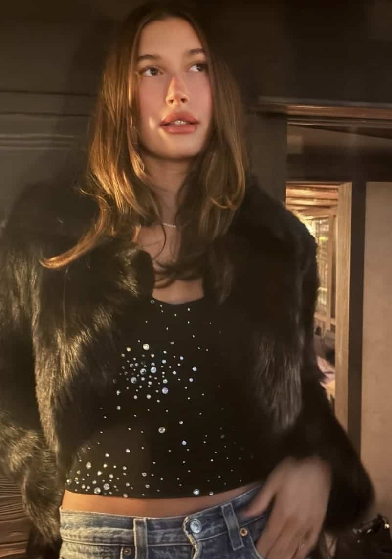 Elle retourne à une coupe plus courte