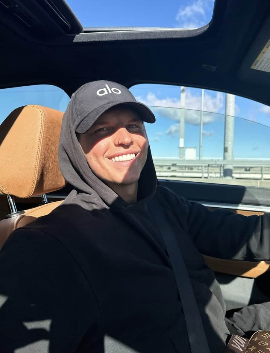 Où était Hugo Brochu? Voici pourquoi vous ne voyiez plus le gagnant de l'«île de l'amour»