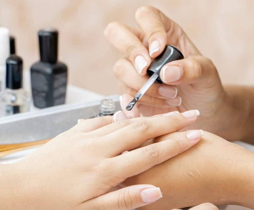 LA manucure adorable et chic pour ongles courts